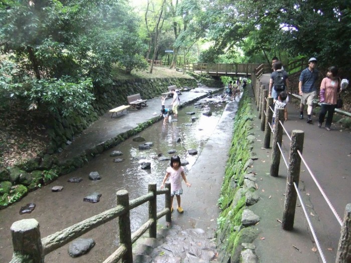 湧水広場