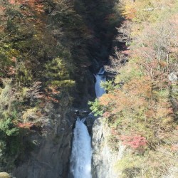 「赤水の滝」